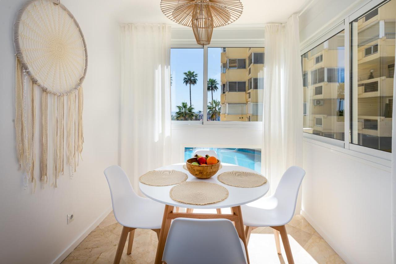 En Front De Apartment