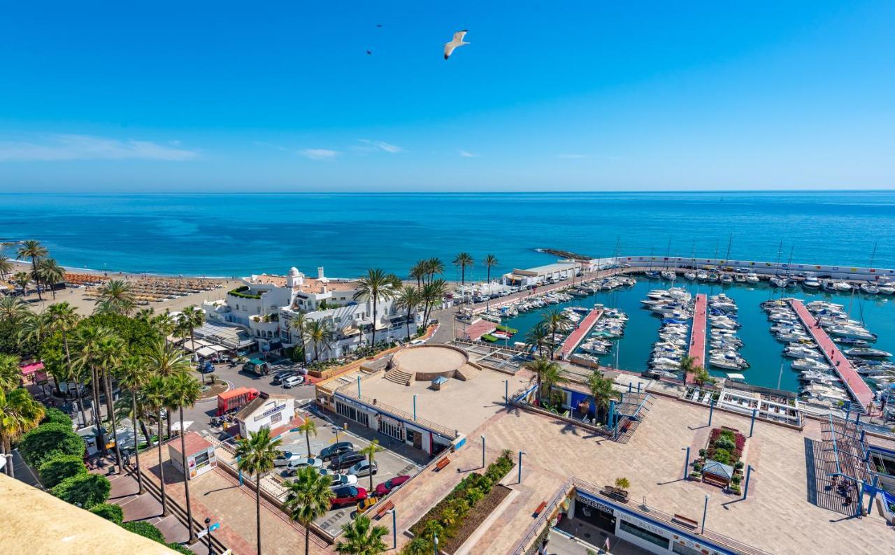 En Front De Apartment Marbella